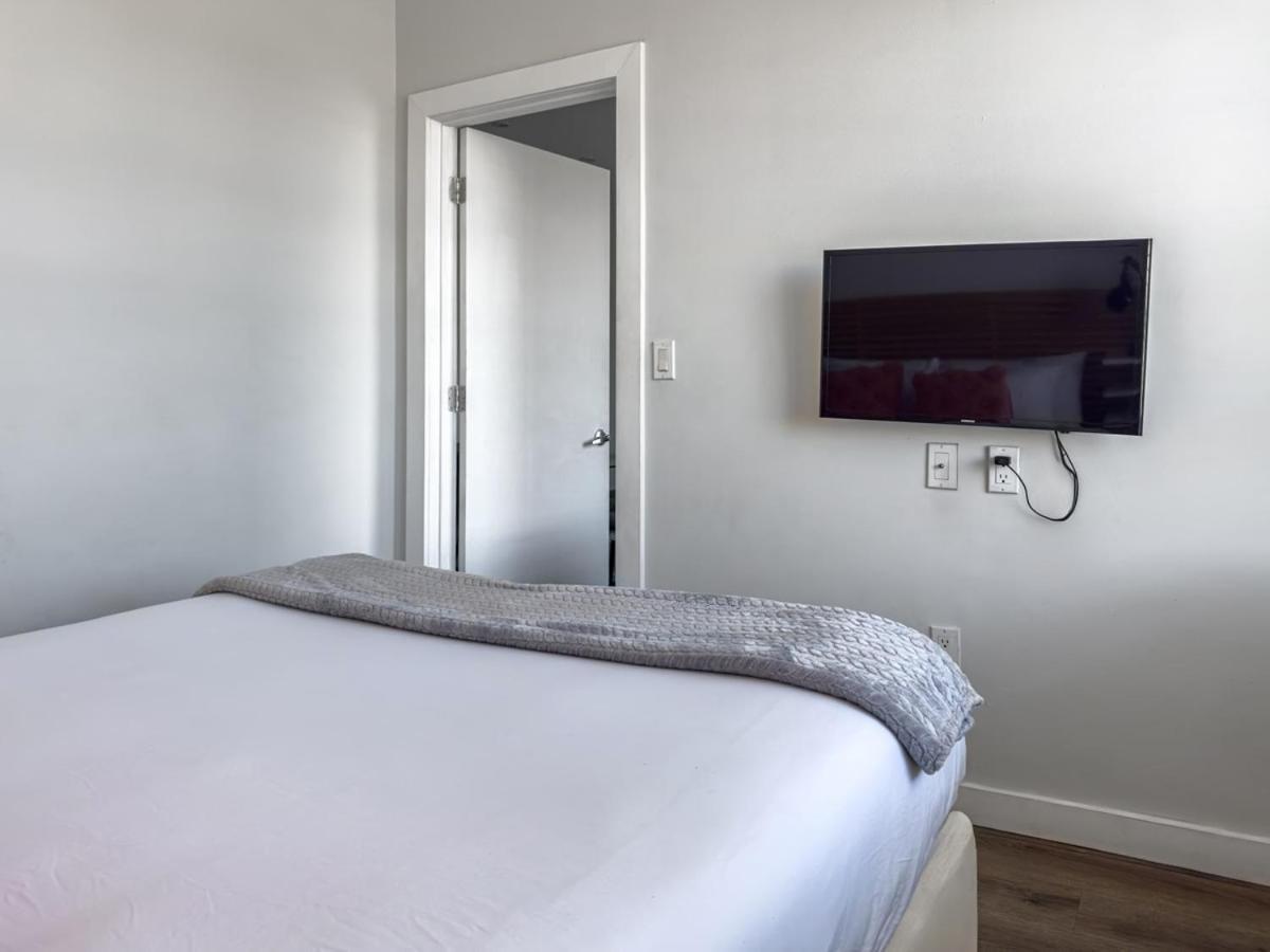 Luxe 2Br1Bath South Beach 1 Min Walk From Ocean Miami Beach Zewnętrze zdjęcie